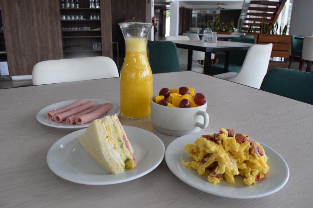 Rbb Brito Hotel 塔拉波托 外观 照片
